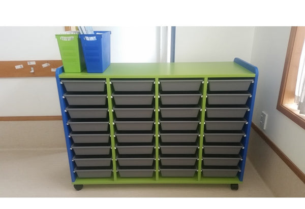 Mobile Tote tray unit 32 -Melteca - Holds 32 Small or 16 Large Trays