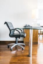 black-leather-working-chair